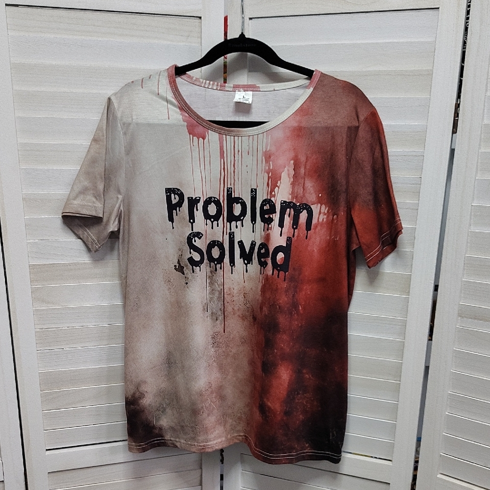 Graphic Tee with 'Problem Solved' Print